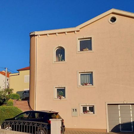 Apartment Polic Шибеник Екстер'єр фото