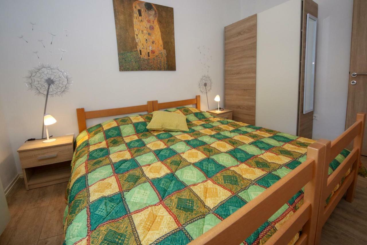 Apartment Polic Шибеник Екстер'єр фото