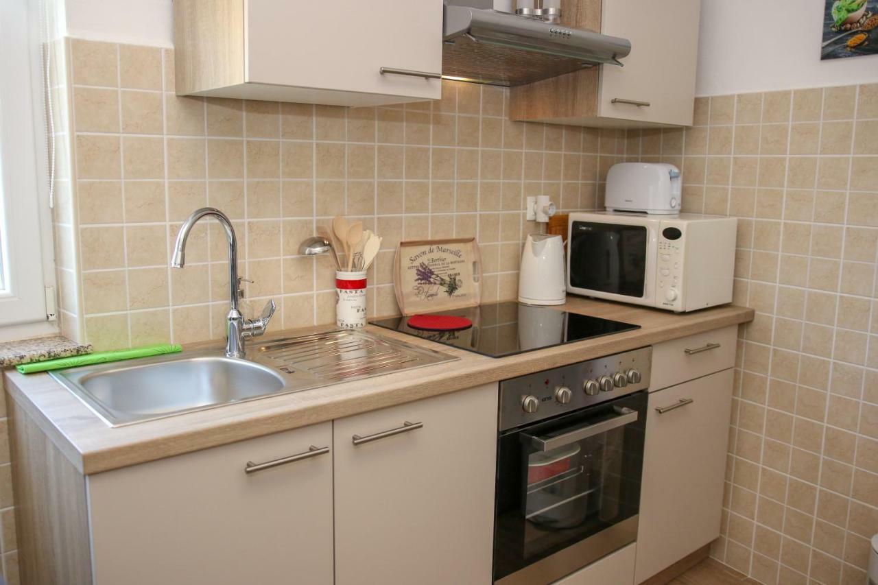 Apartment Polic Шибеник Екстер'єр фото