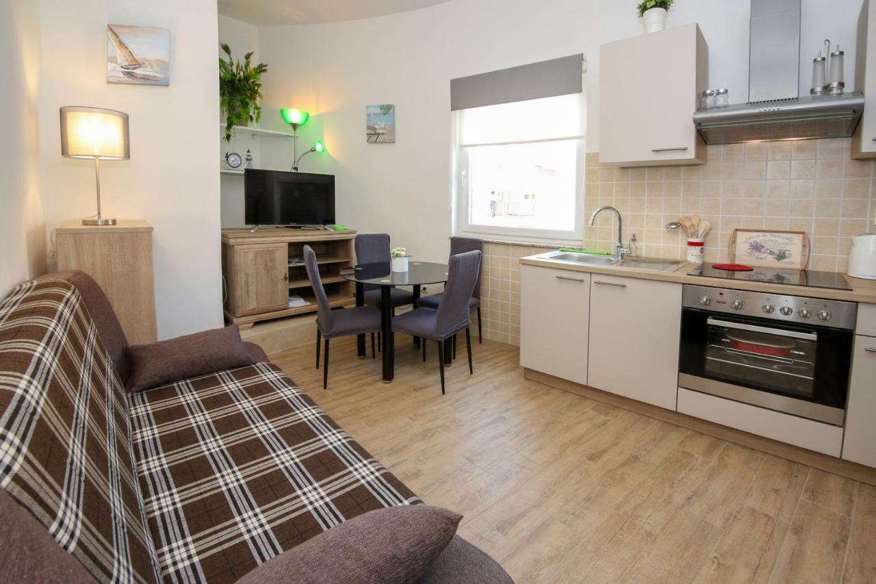 Apartment Polic Шибеник Екстер'єр фото
